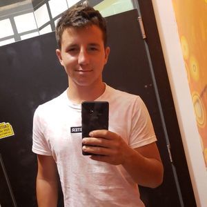 Meet your Posher, Lyle